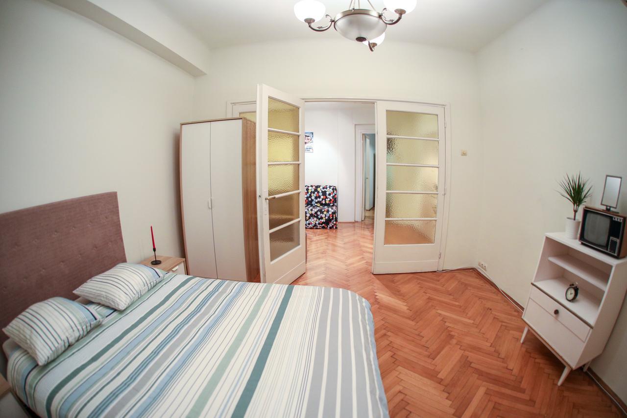 Color Apartments Franceza St Бухарест Екстер'єр фото